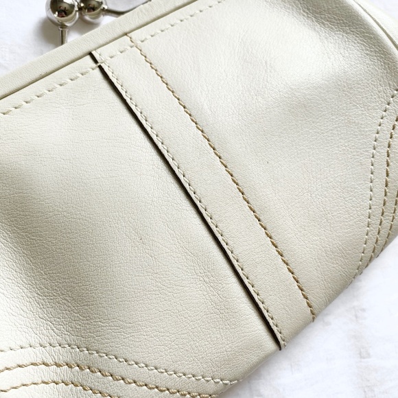 COACH Clutch - Picture 5 of 6